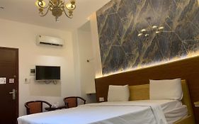 Fun Hotel